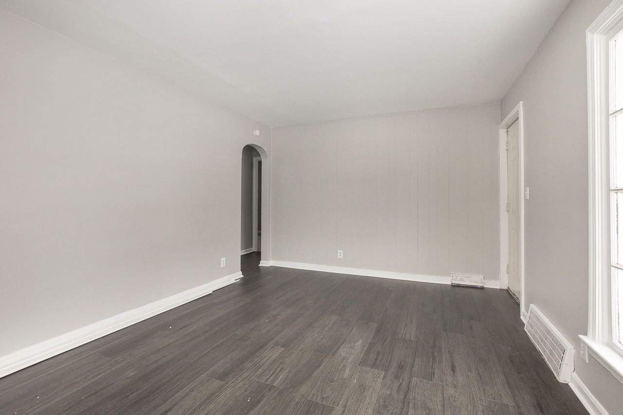 21401 Watson Rd - Photo 4 of 22