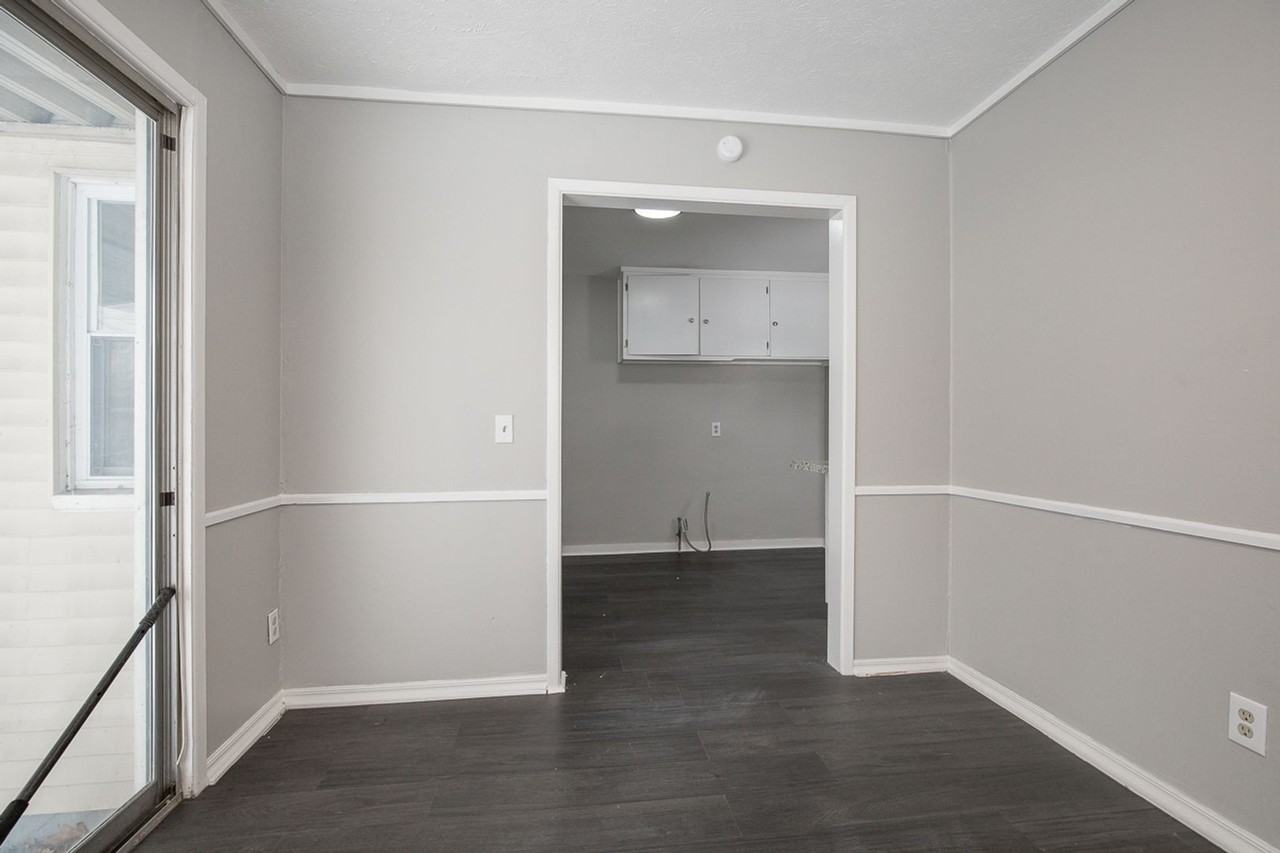 21401 Watson Rd - Photo 6 of 22