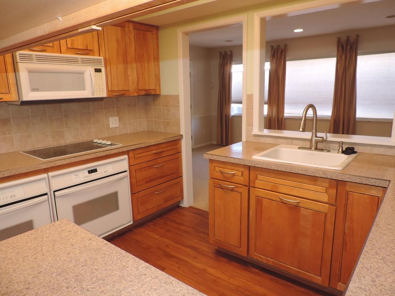 4121 Barbara Dr - Photo 4 of 32