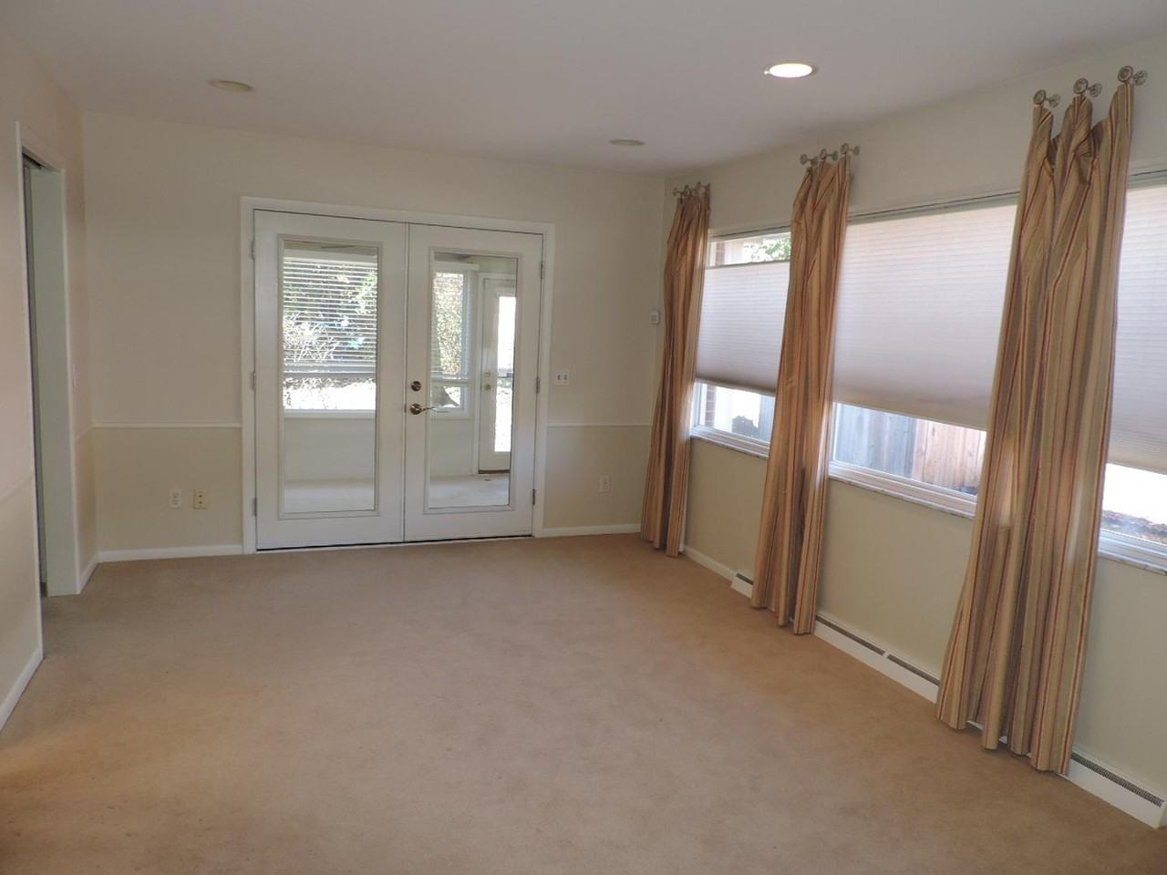 4121 Barbara Dr - Photo 7 of 32