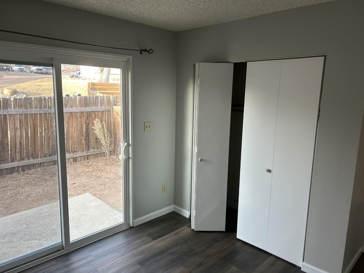 2528 Busch Ave #B - Photo 6 of 15