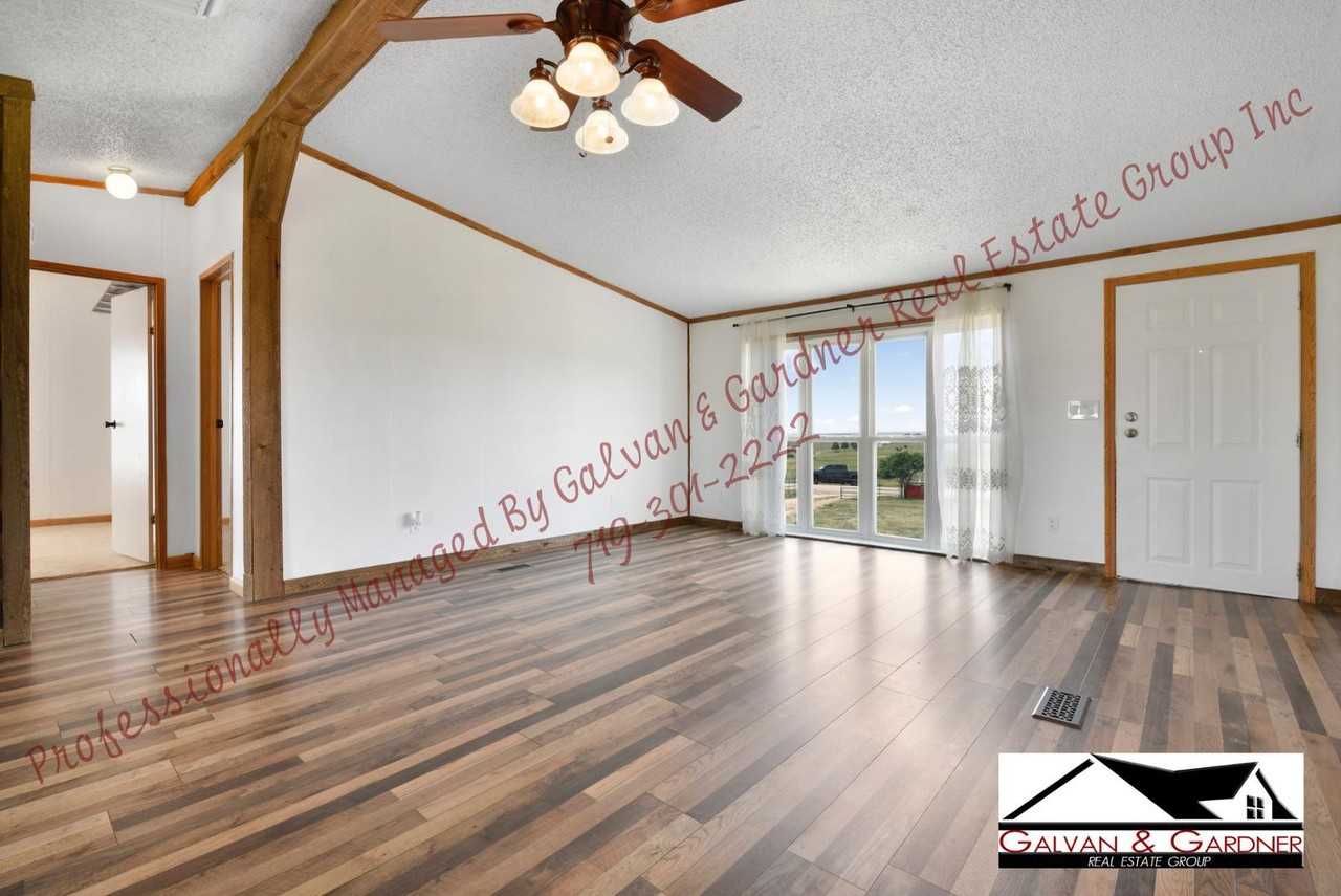 19250 Ramrod Dr - Photo 5 of 26