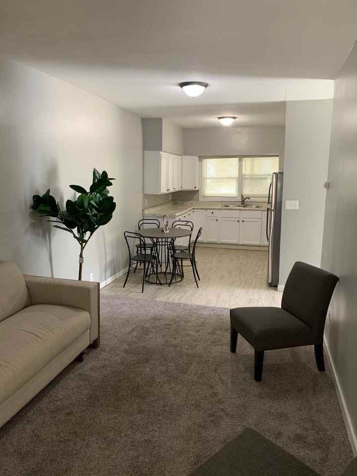 1657 Minnehaha Ave E - Photo 2 of 12