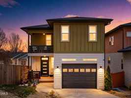 featured image of 927 Ramseur St