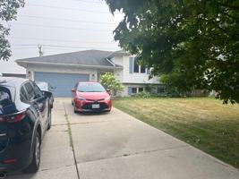 featured image of 14 Old Orchard Glen #UPPER