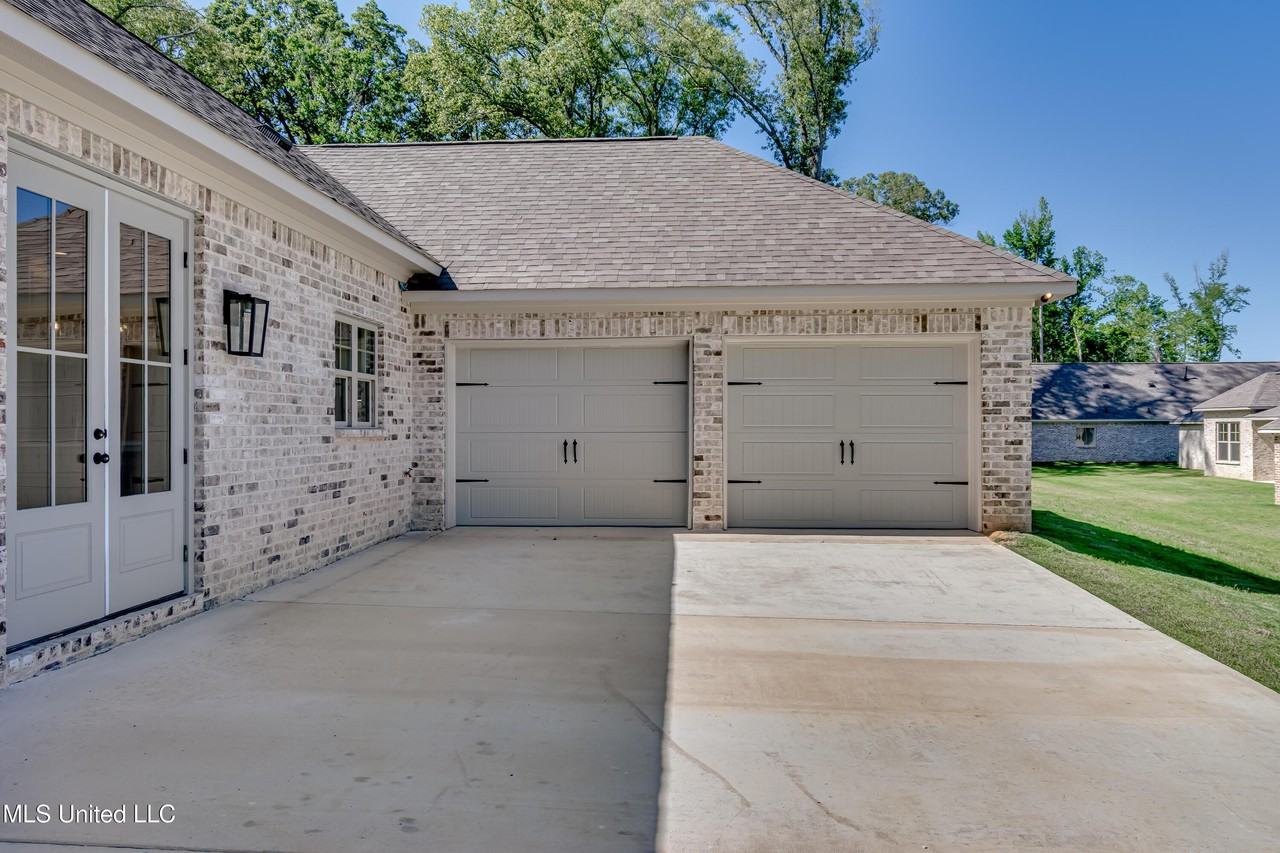 309 Celadon Way - Photo 5 of 50