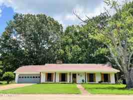 featured image of 238 Oakbend Dr