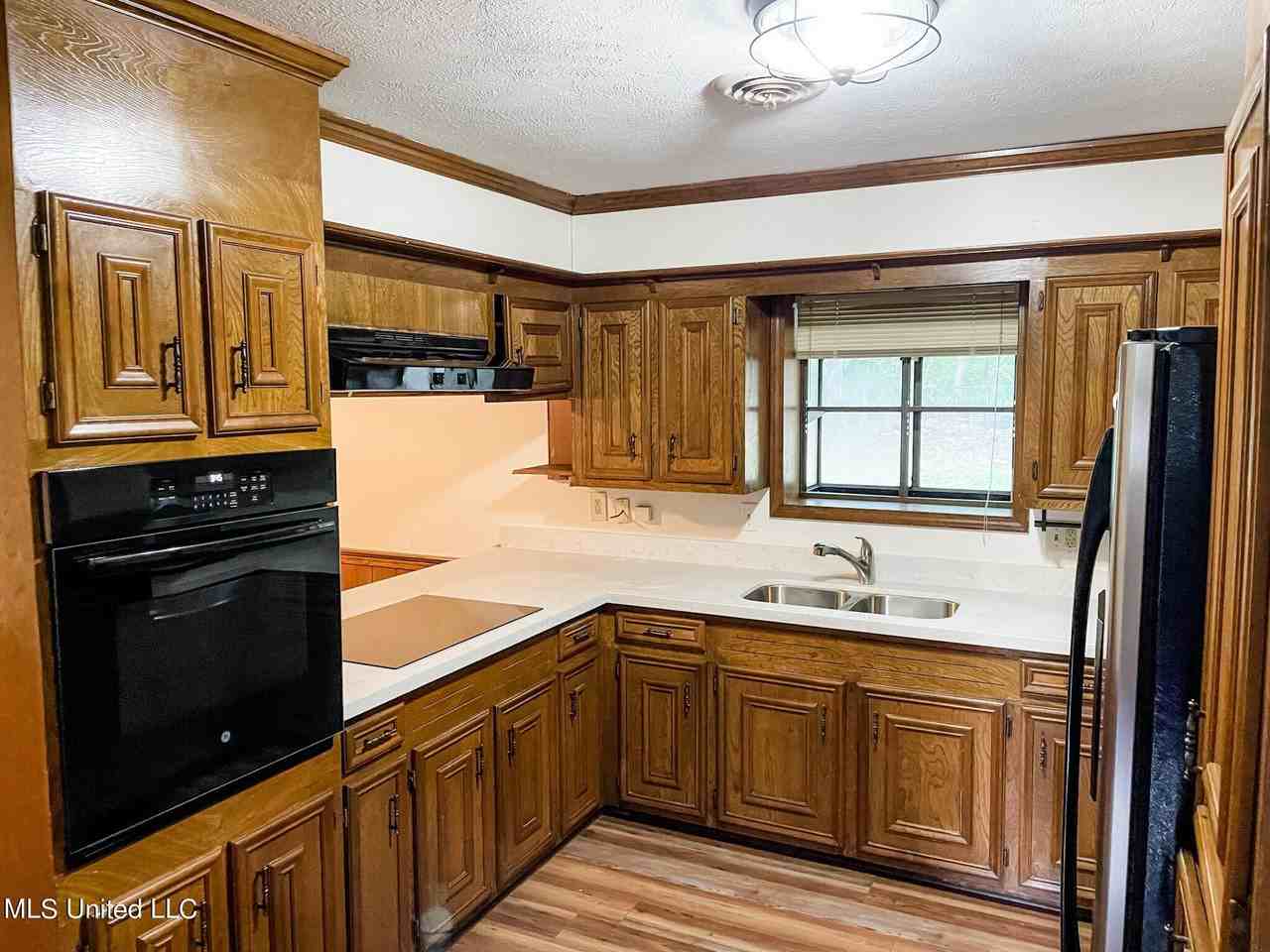 238 Oakbend Dr - Photo 5 of 16