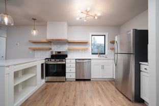 720 Nw Naito Pkwy - Photo 1 of 1