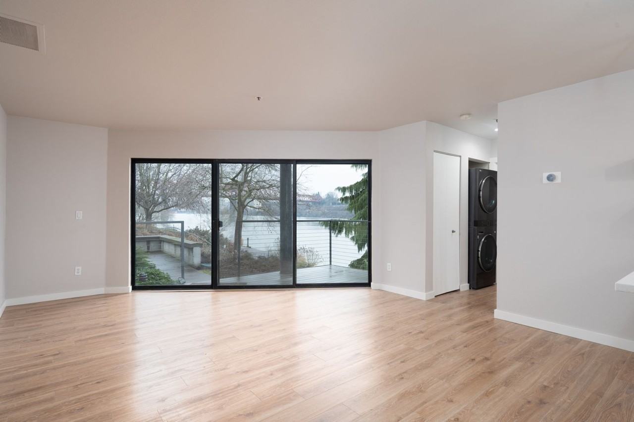 720 Nw Naito Pkwy - Photo 6 of 33