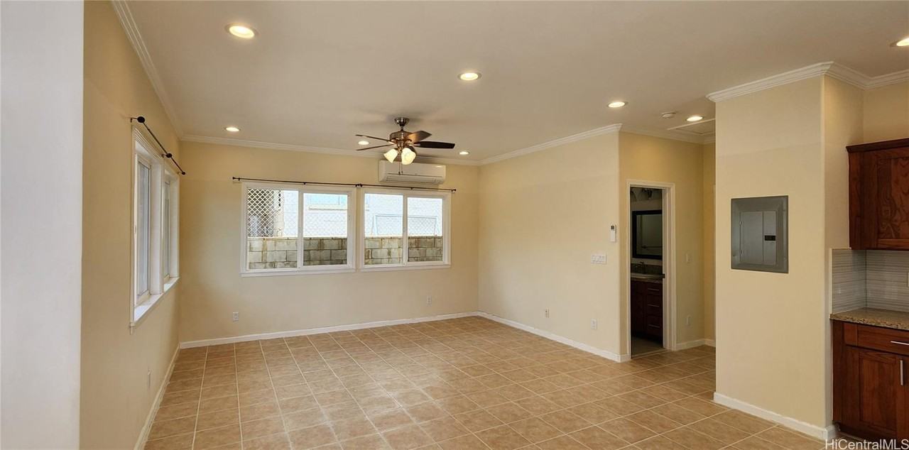 Kahau St #A - Photo 2 of 12