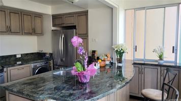 featured image of 431 Nahua St #1005