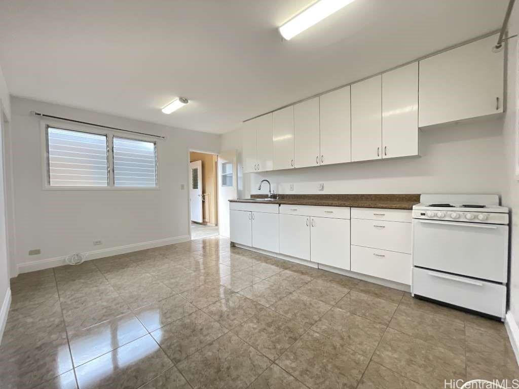 970 Kalawai Pl - Photo 4 of 24