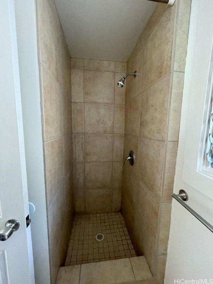 1804 Poki St #L - Photo 4 of 5