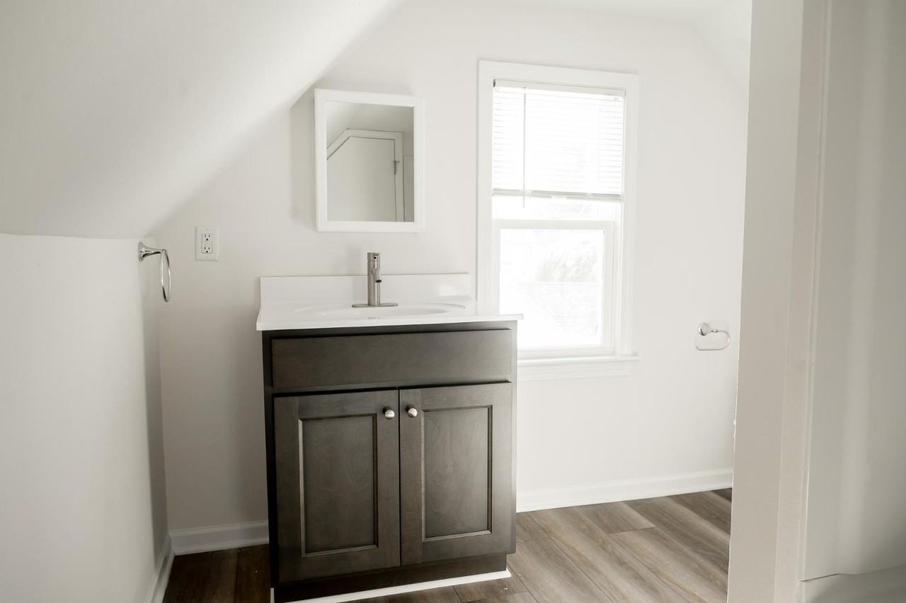 2642 124th St - Photo 2 of 19