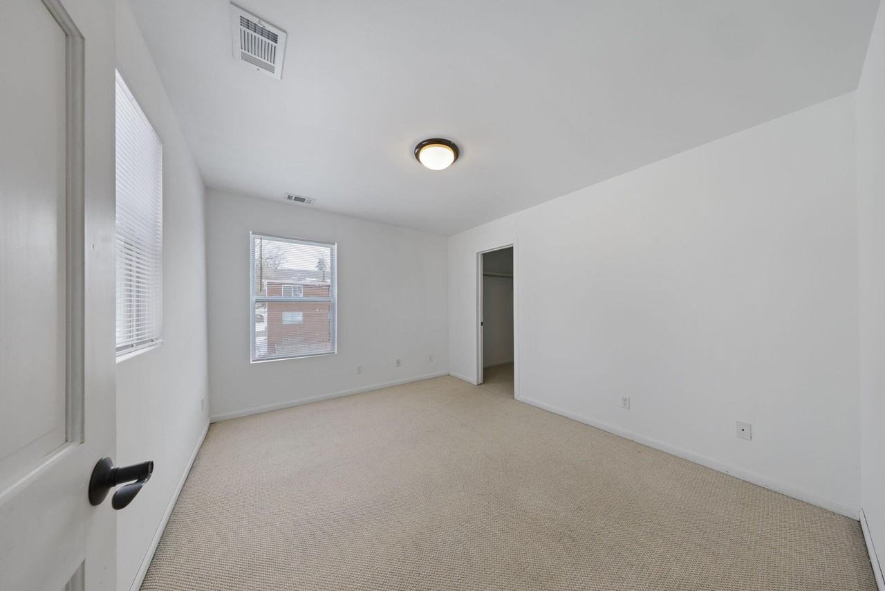 357 S Greenwich St #6 - Photo 4 of 9