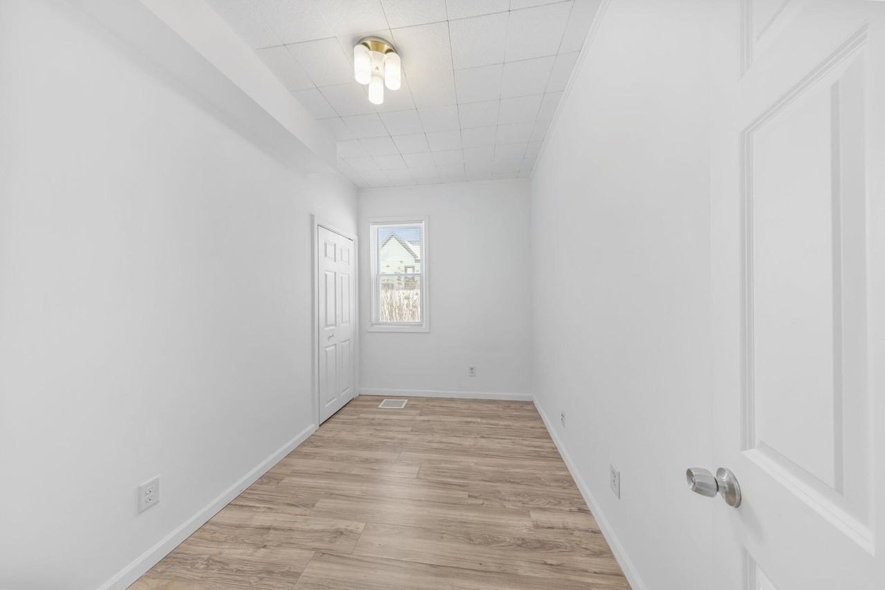 820 Brown St - Photo 6 of 20