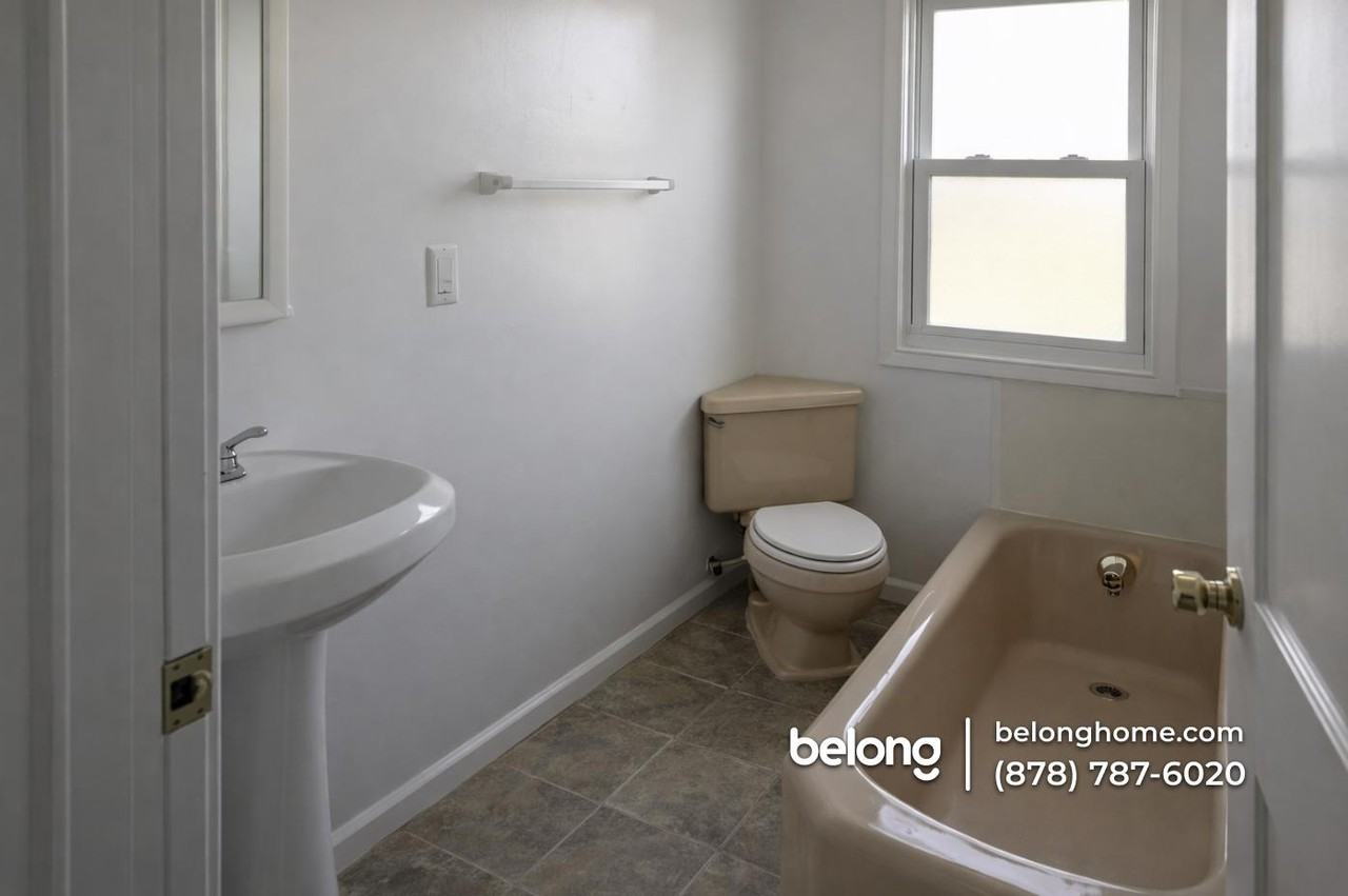 1726 Warriors Rd - Photo 3 of 7