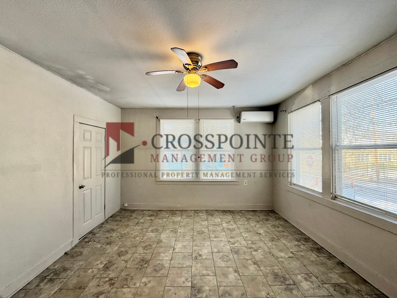 Bow St Triplex - Photo 2 of 25