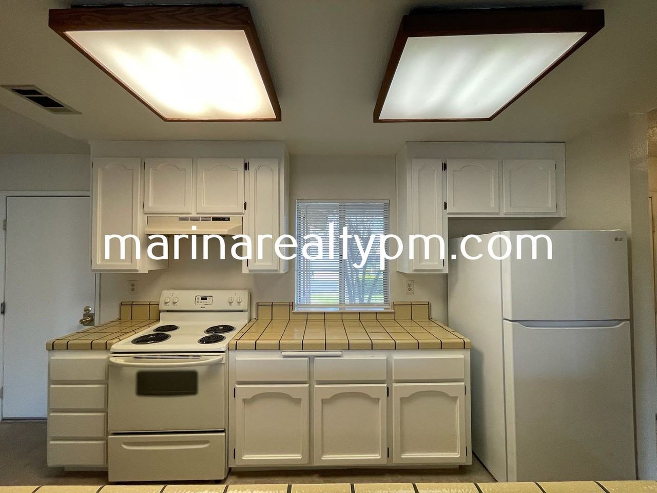 613 Kinglet St - Photo 6 of 25