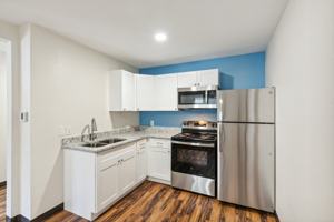 featured image of 2425 Atrium Way