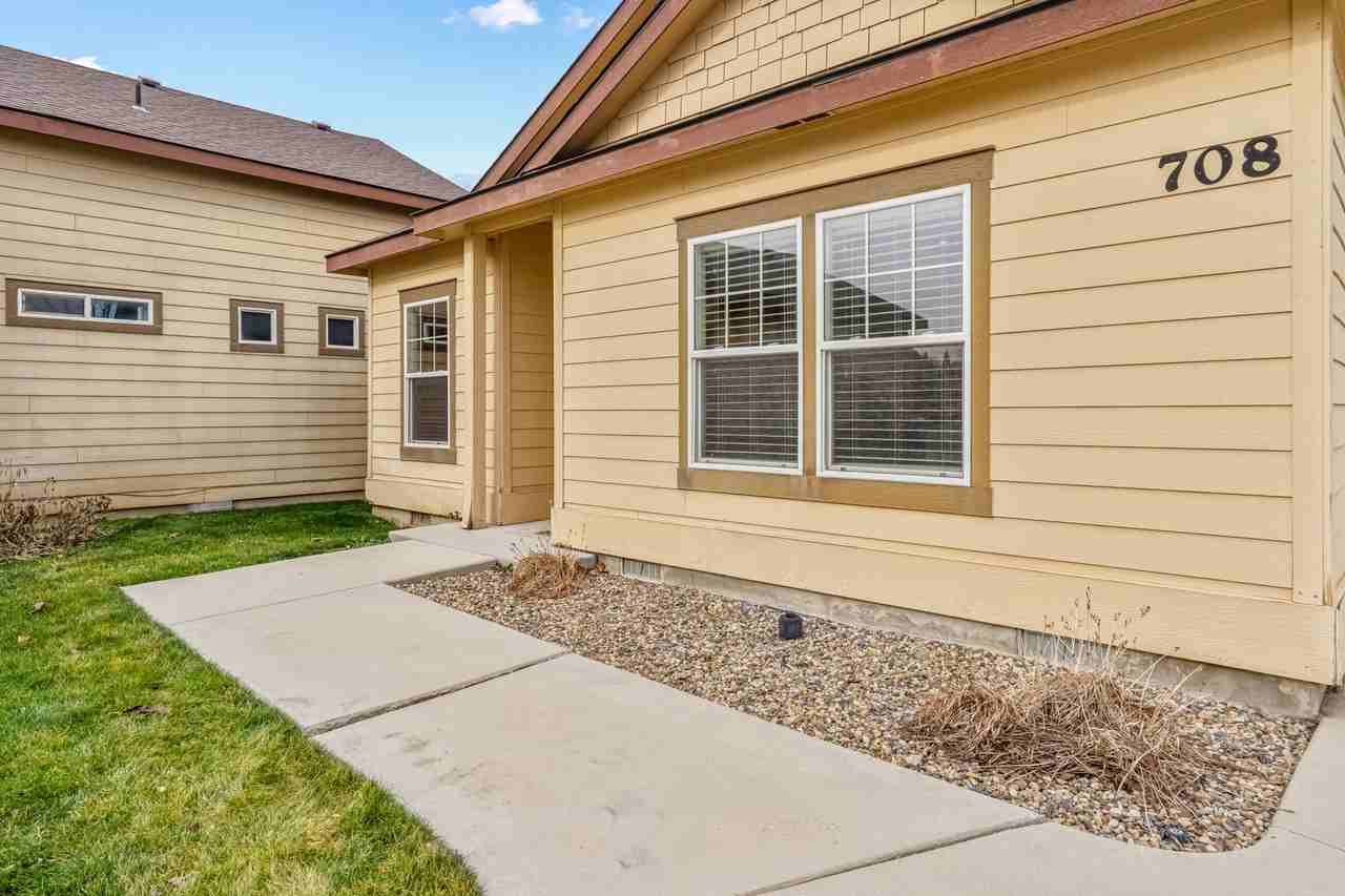 708 Oak St #OAK - Photo 2 of 23