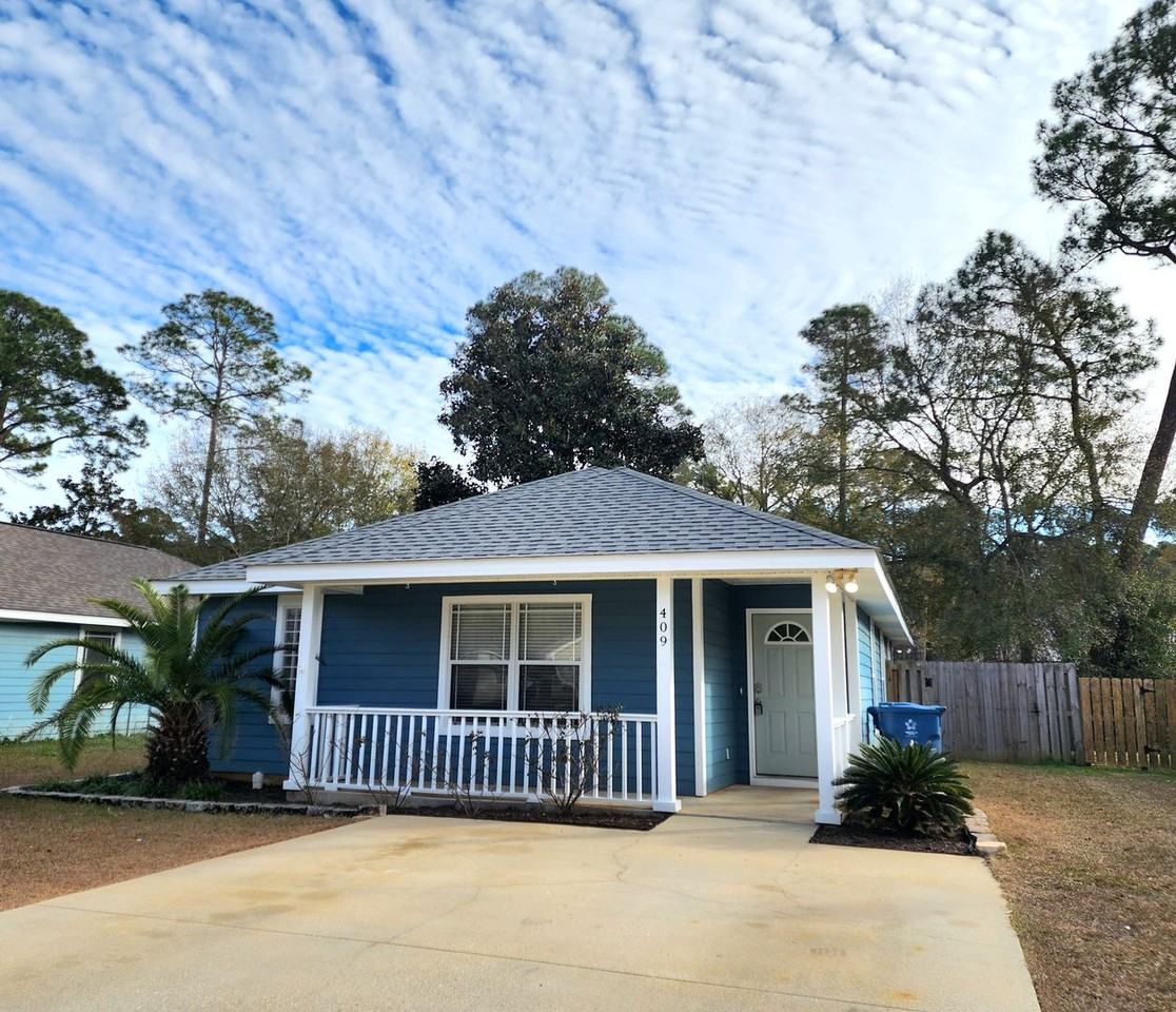 409 E 21st Ave - Photo 2 of 30