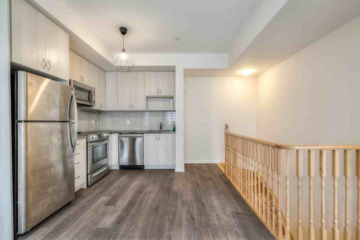 1120 Briar Hill Ave #C305 - Photo 5 of 19