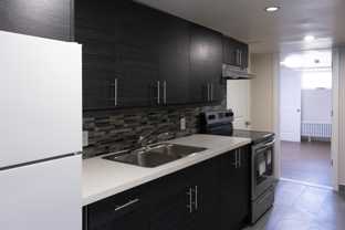 114 Hess St S #5 - Photo 1 of 1