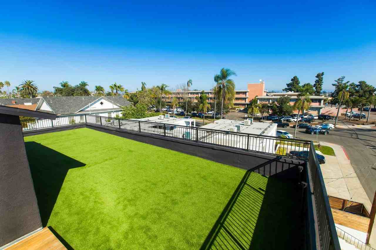 Tyler House | Live steps away from San Diego’s most vibrant neighborhood! - Photo 6 of 11