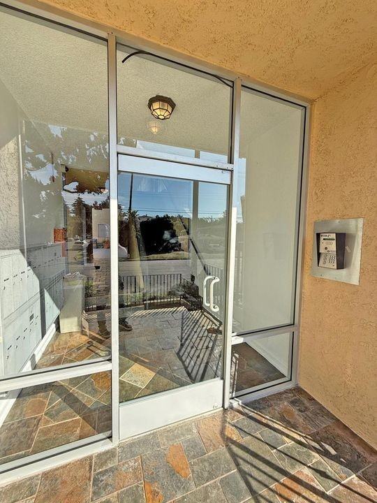 5000 Whitsett Ave - Photo 3 of 50