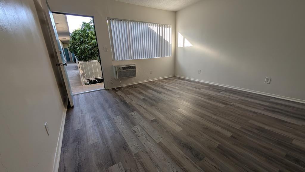 Denny Apartments - Photo 6 of 38