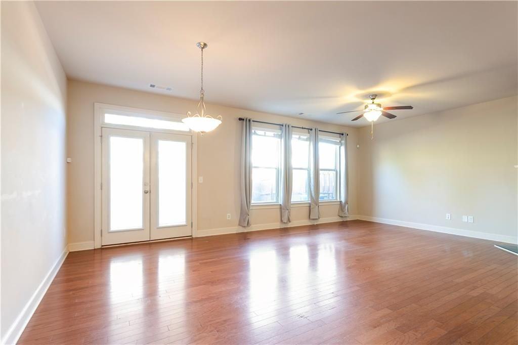 2394 Whiteoak Ct Se - Photo 2 of 28