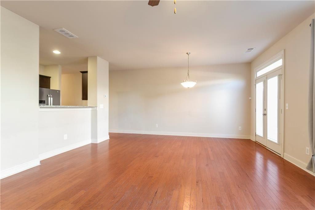 2394 Whiteoak Ct Se - Photo 5 of 28