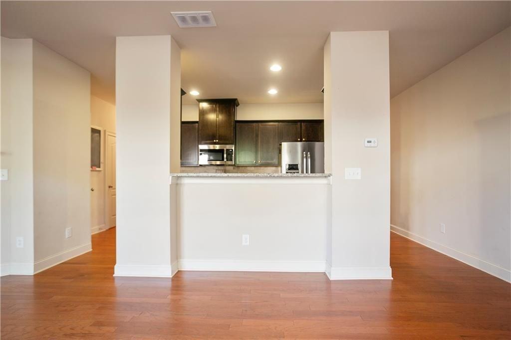 2394 Whiteoak Ct Se - Photo 6 of 28