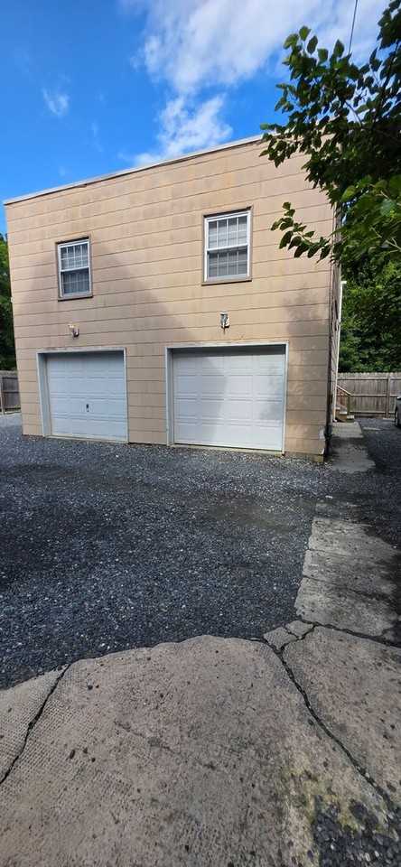 713 Camden Ave #4 - Photo 3 of 20