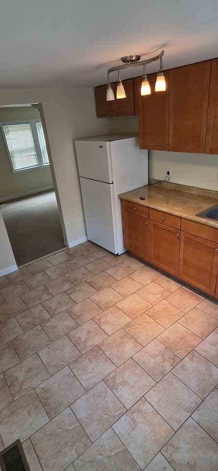 713 Camden Ave #4 - Photo 5 of 20