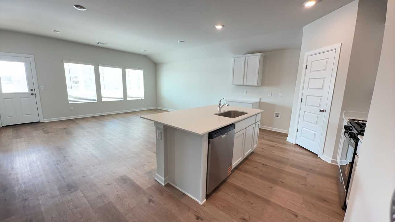 14217 Little Falls Ln - Photo 6 of 24