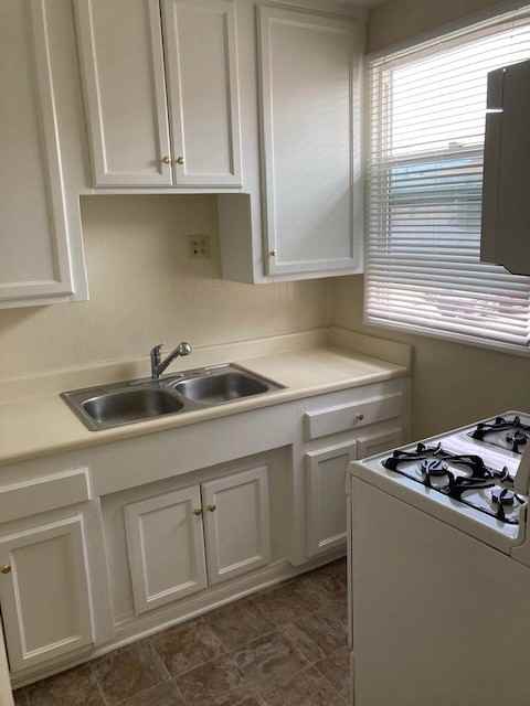 N. Kenwood - Photo 3 of 24