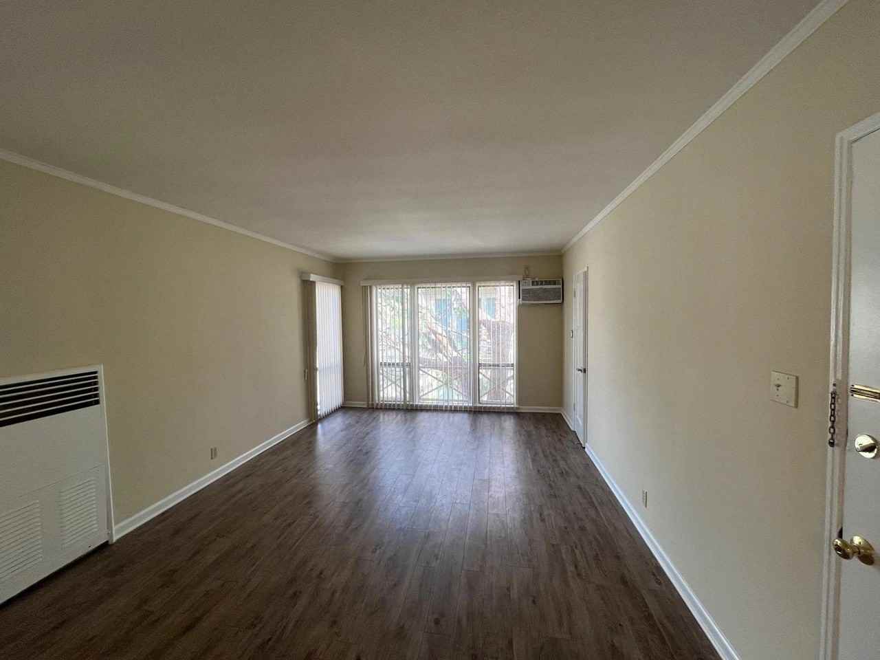 N. Kenwood - Photo 7 of 24