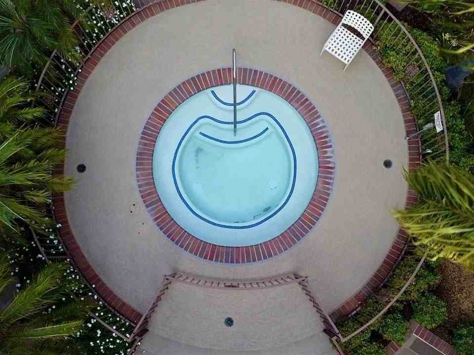 300 East Tujunga - Photo 4 of 50