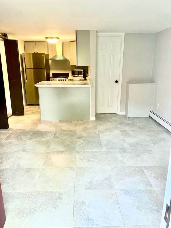 306 Sound Beach Blvd - Photo 4 of 8