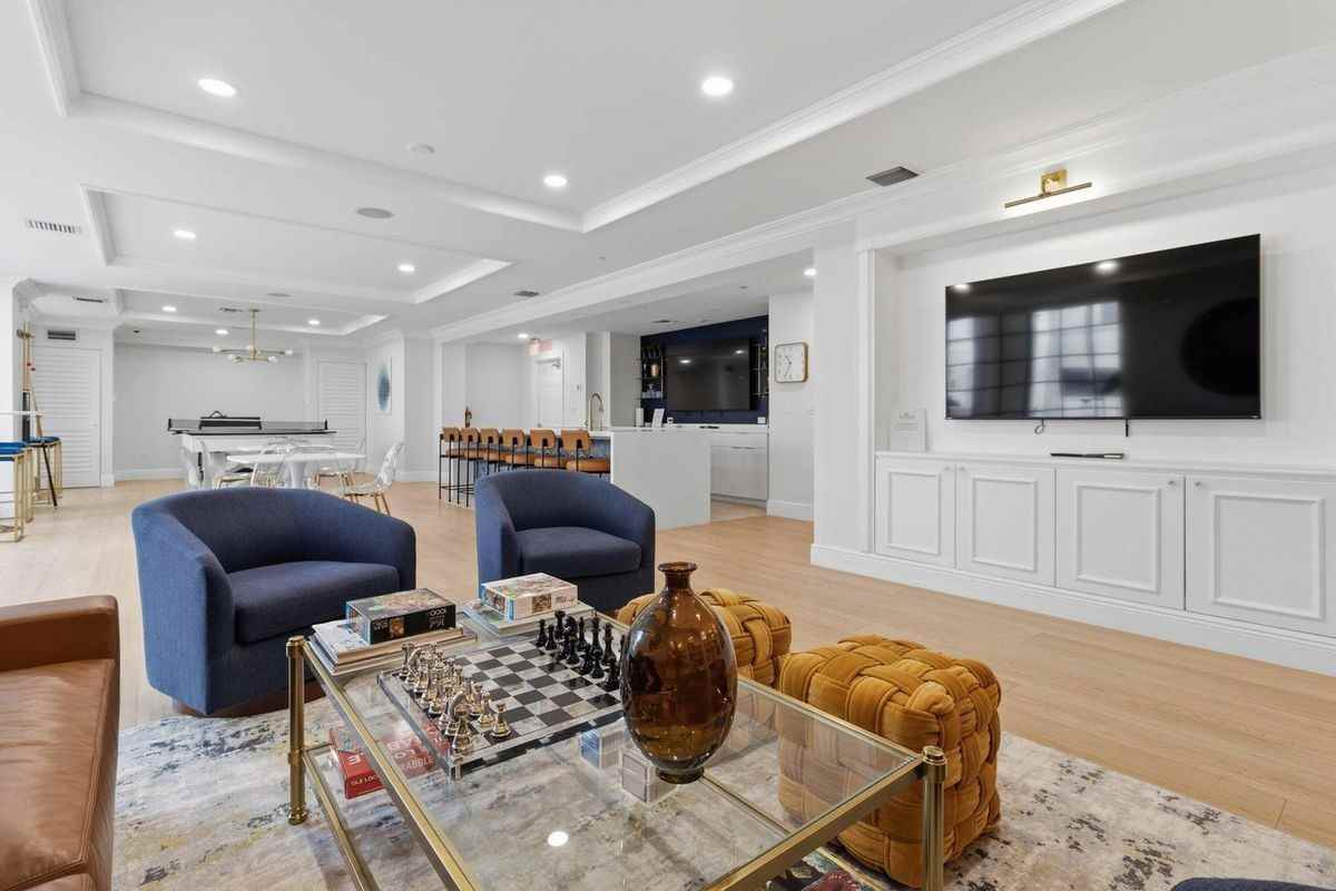 233S S Federal Hwy ##208 - Photo 5 of 11