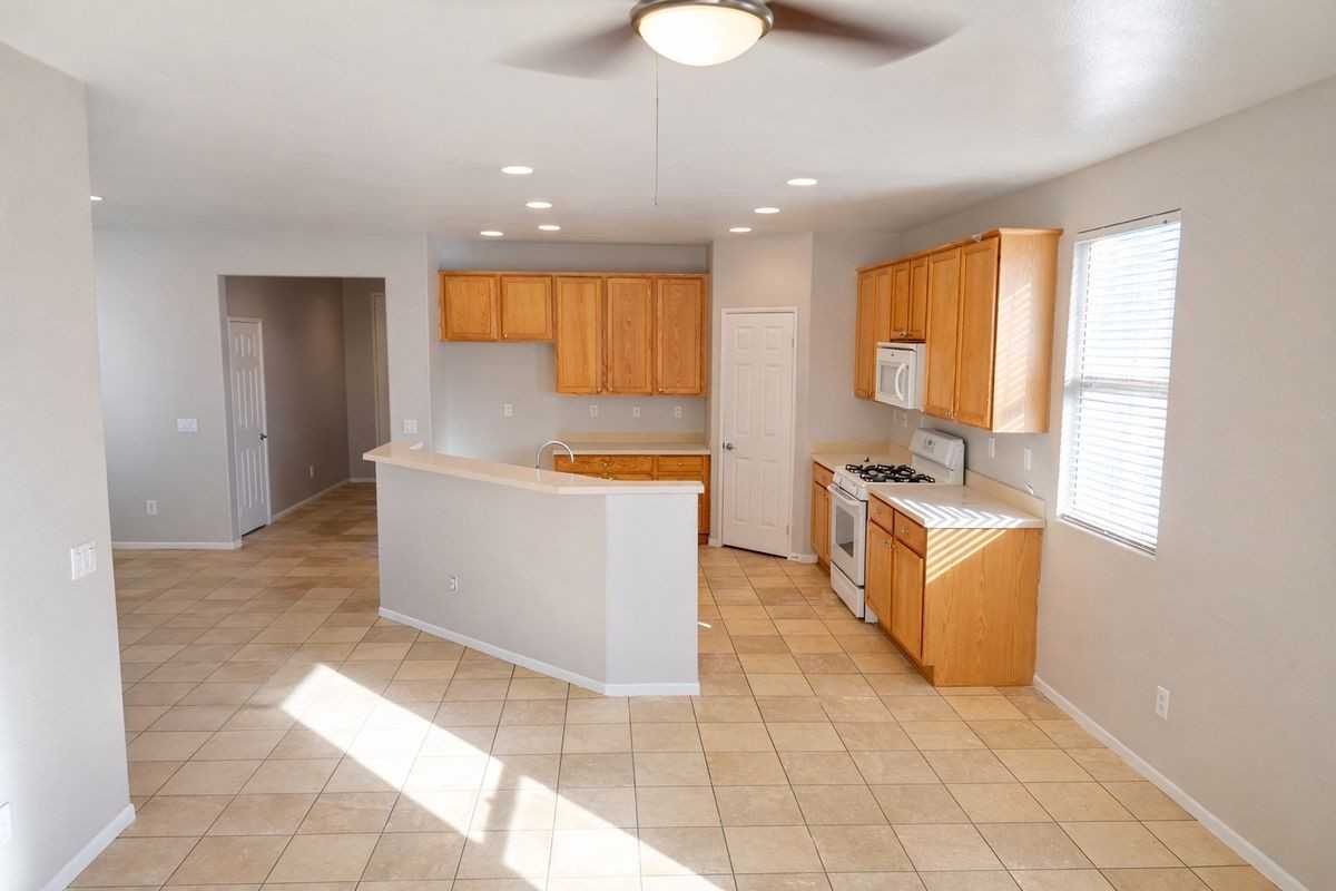 11807 Desert Glen St - Photo 3 of 3