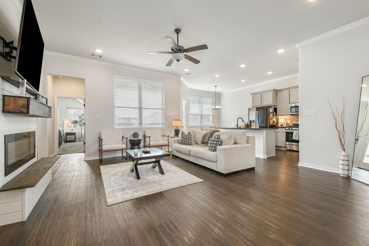 5903 Eldora Dr - Photo 4 of 17