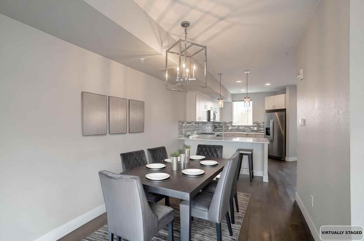 3810 Julian St - Photo 4 of 12