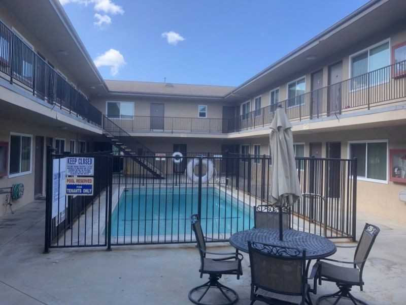 4434 W. 135th Street, - Photo 3 of 6