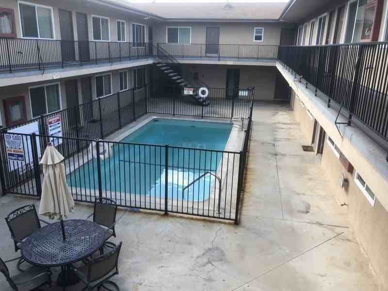 4434 W. 135th Street, - Photo 4 of 6