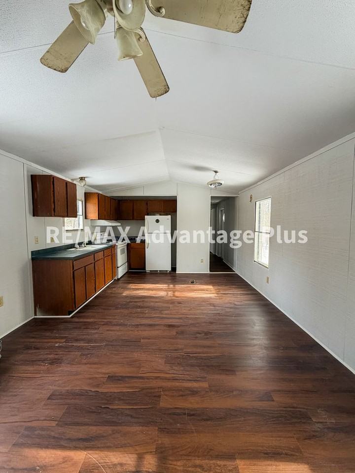 131 Ashley Estates Dr - Photo 3 of 16