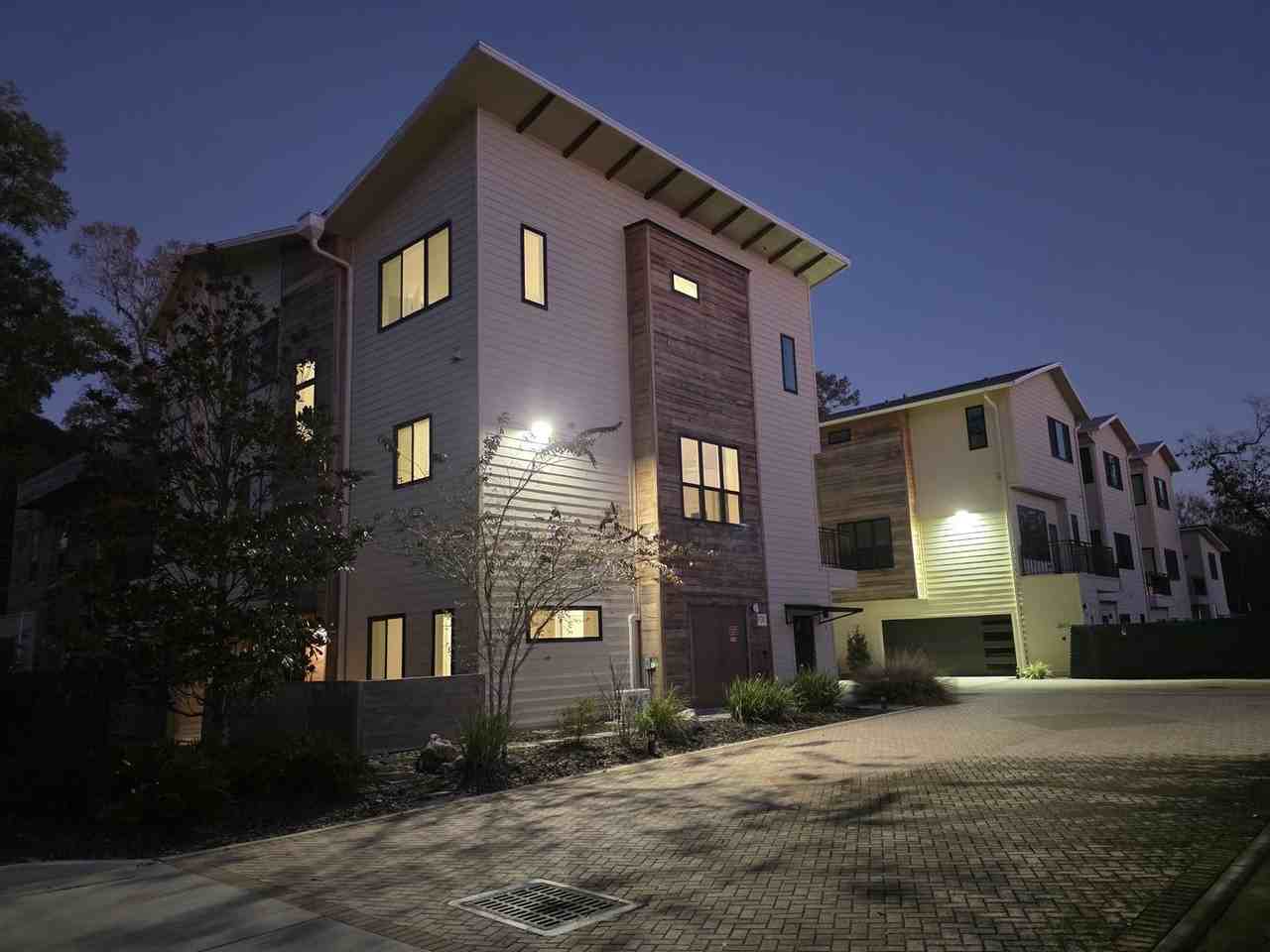 2601 Sw Williston Rd - Photo 2 of 40